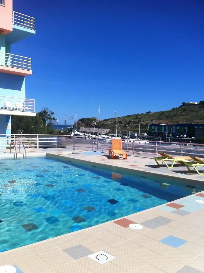Marina De Albufeira T1 Ate 2 Pax Ou T2 Ate 6 Pax Com Piscina E Vista Marina Apartamento 0*,  Portugal
